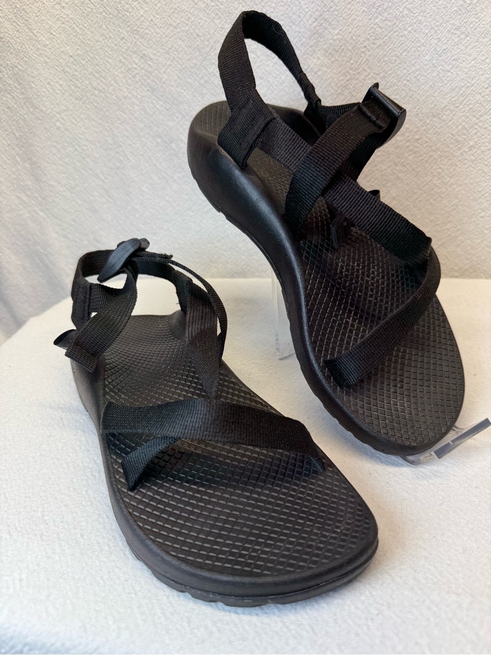 Gorpcore Women Chaco Z71 Classic Solid Black Sandals w/ Criss Cross Straps Sz 9